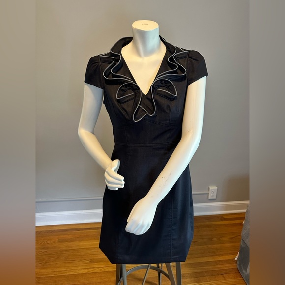 Classy London Times Dress with Ruffle Zipper size 6 - Picture 1 of 10